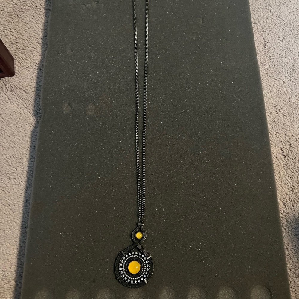 Lia Sophia Yellow and Black Pendant Necklace